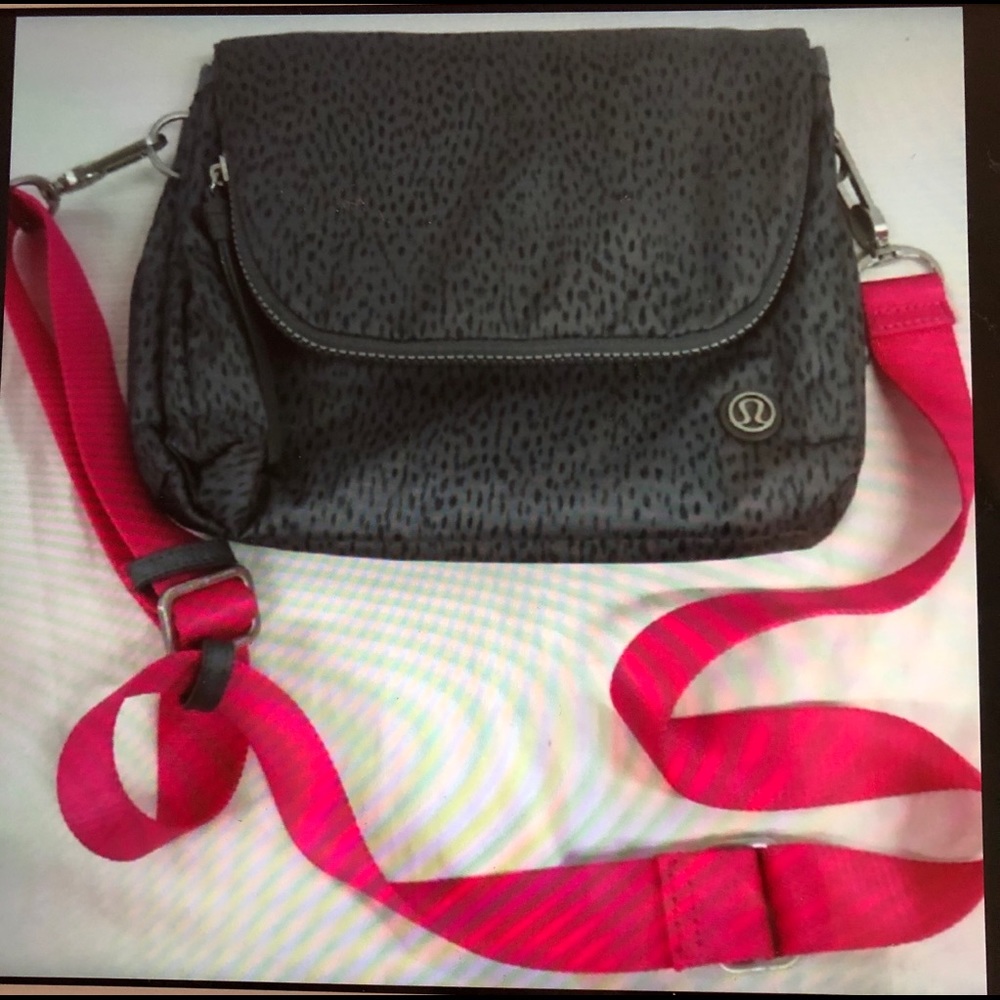 Lululemon Athletica Party OM Bag